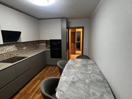 Двохстороння 3-к квартира 93м2 вул. Урлівська 8 Осокорки RiverMall Київ