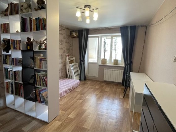 Продам 2к, вул. Олександра Кошиця 4, метро Харківська. Київ