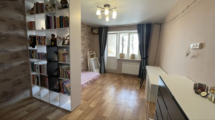 Продам 2к, вул. Олександра Кошиця 4, метро Харківська. - фото 1