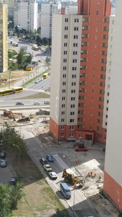 Продам 1 кім. кв. по вул. Милославська 18. - фото 1