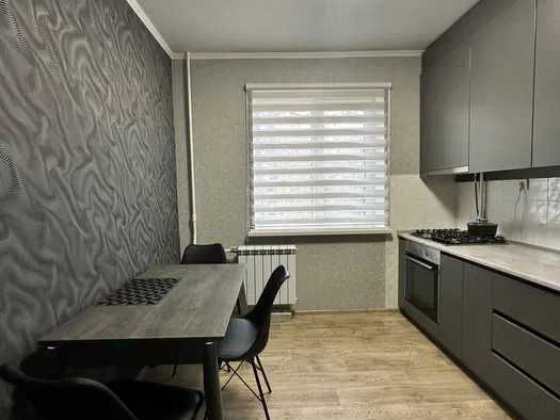 Продаж 3 кімнати Микільсько Слобідська метро Лівобережна  70 кв Киев