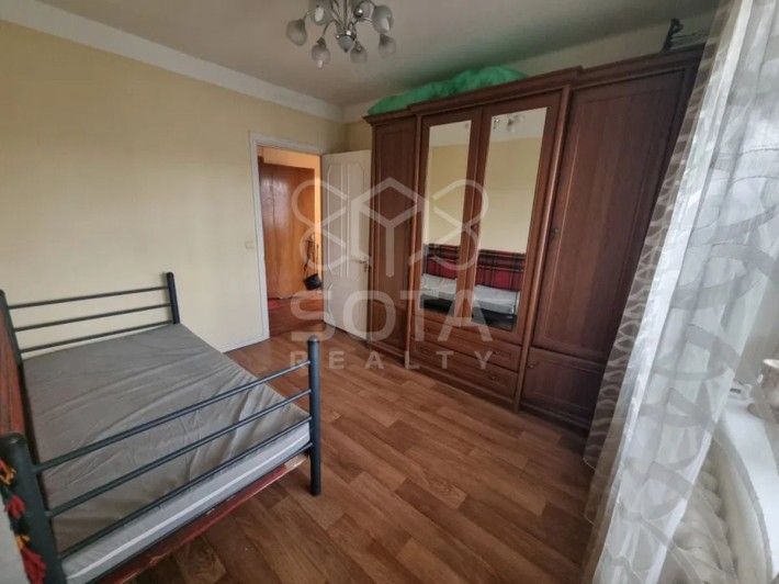 Простора 3к квартира, вул. Шептицького 24, метро Лівобережна - фото 1