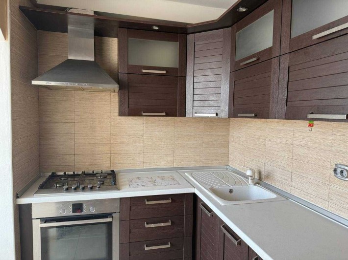 Продаж 2-км.кв, вул.О.Левицького (Курчатова), 18, без % - фото 1