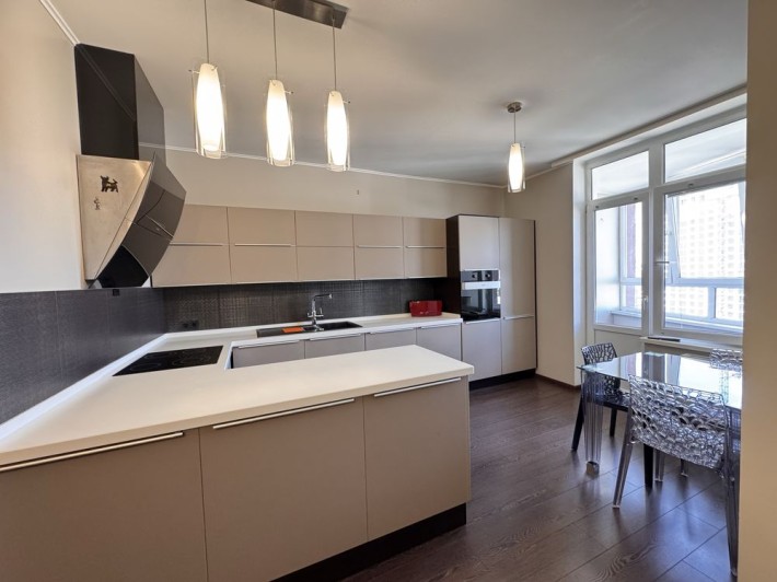 Без %комісії Продам 1 квартира вул Урлівська 40 ТРЦ Ривер Молл - фото 1