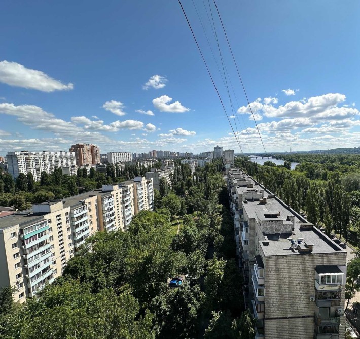 Продам 2-к квартиру на Русановском бульваре 9, м. Левобережная! - фото 1