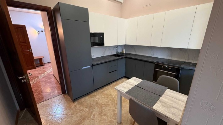 Продаж 2к кв Бессарабська площа 5 72кв.м. БЕЗ КОМІСІЇ - фото 1