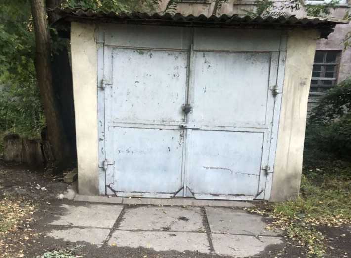 Гараж в центральній частині міста - фото 1