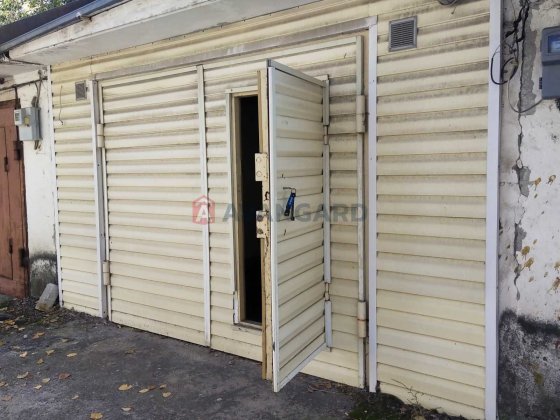 Продам гараж у м.Кам'янське, лівий берег, вул. Харківська, 1 мкр. Каменское