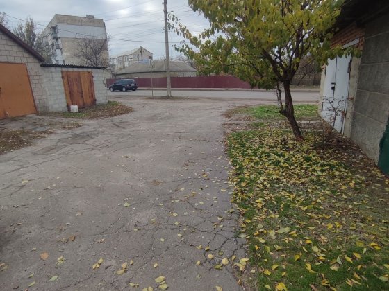 Продам гараж, район поворотка, біля п'ятиповерхівки Ізюм