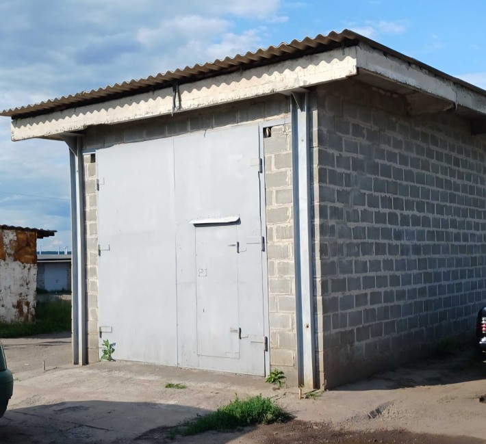 Гараж АГК Хрустальний - фото 1