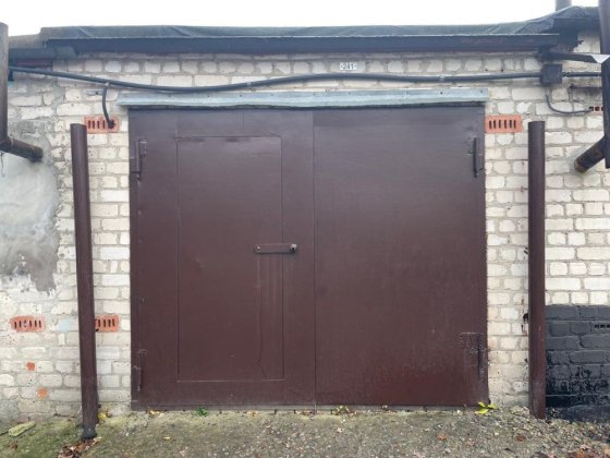 Гараж (с подвалом и смотровой ямой) Лозовая