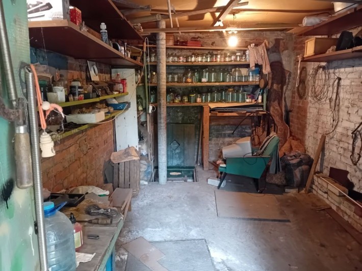 Гараж в самом центре. Площадь. - фото 1