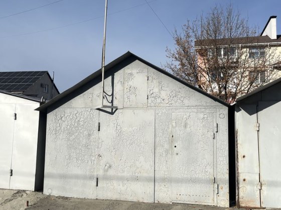 Гараж із земельною ділянкою, центр Смела
