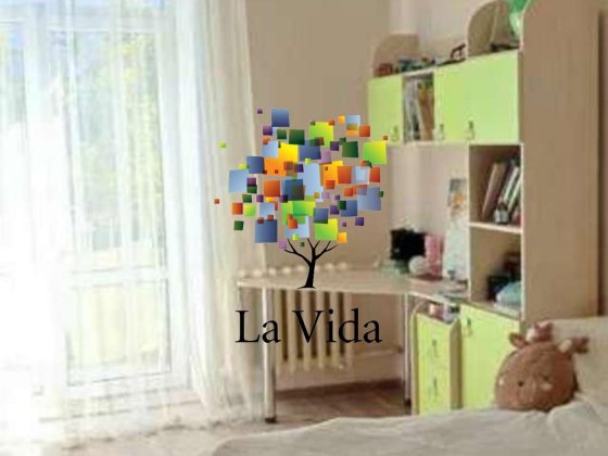 Продаж 3к простора Сталінка Будівельників 28/15 в Дніпровському районі Киев