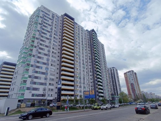 Продаж. ЖК Харківський. 2 кімнатна квартира. Київ