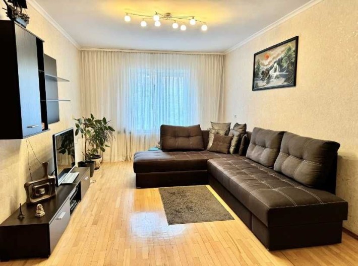3 кімнатна квартира на Позняках  КИЇВ - фото 1