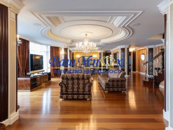 Продажа пентхауса с ремонтом в центре Киева. Кловский спуск 5 Киев