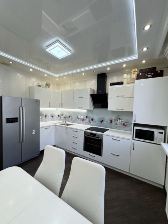 Продаж  3-кімнатної квартири в ЖК “Лікоград” Метро Васильківська - фото 1