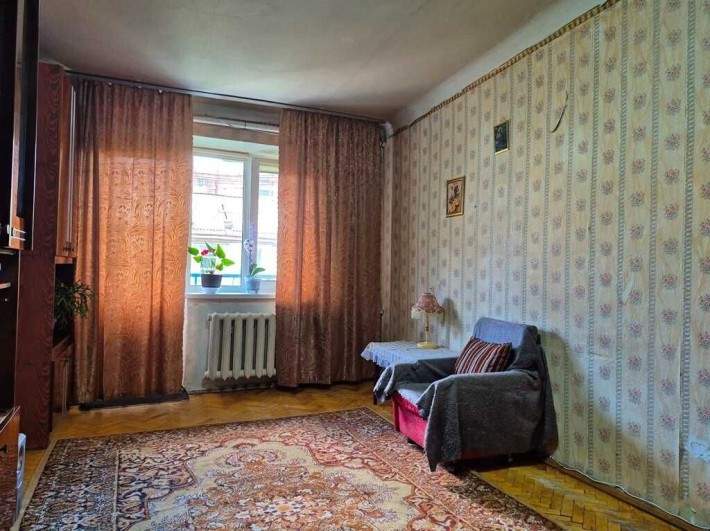 Продам 2-кімнатну біля метро Виставковий Центр, Голосіївський пр-т - фото 1