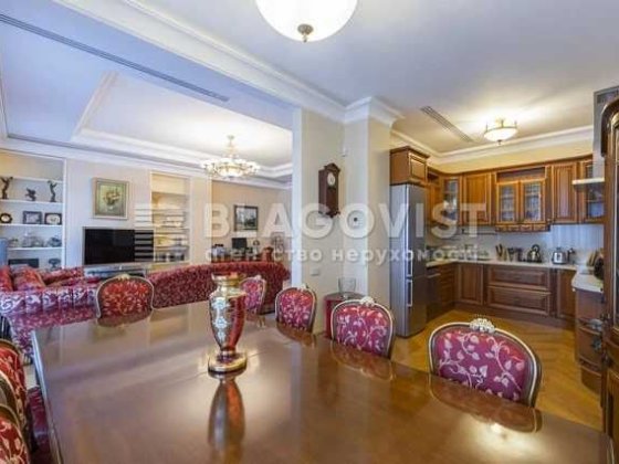 ЖК "Renaissance Residence".  3 кім. квартира, вул. Новоселицька 10 Київ