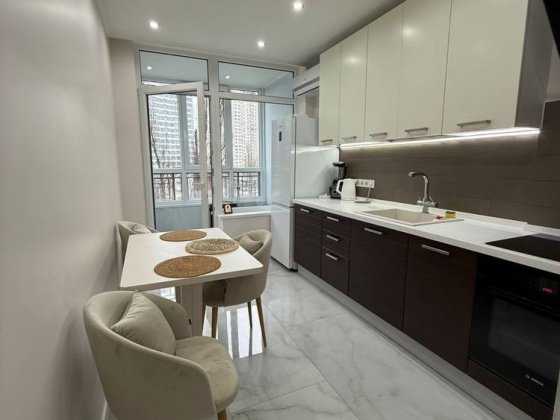 2к Квартира 65,7 кв ,від власника без комісії%  жк Галактика Киев