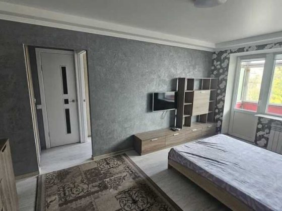 Продам  2к. квартиру вул. Багалія (Пожарського), 2 м. Дарниця  . Київ