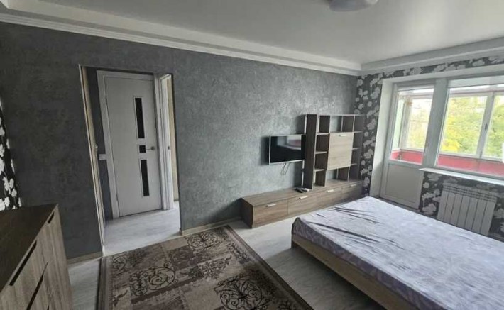 Продам  2к. квартиру вул. Багалія (Пожарського), 2 м. Дарниця  . - фото 1