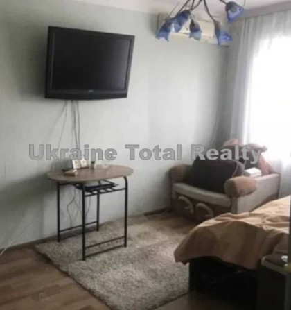 Лісовий масив! 1к квартира біля метро! Вул. Левицького (Курчатова) 20 - фото 1