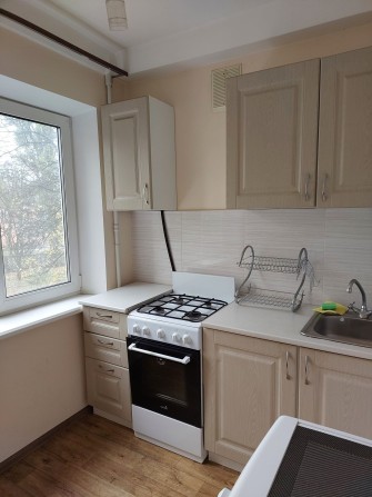 Продажа 1 комнатной метро Черниговская  на Братиславской - фото 1