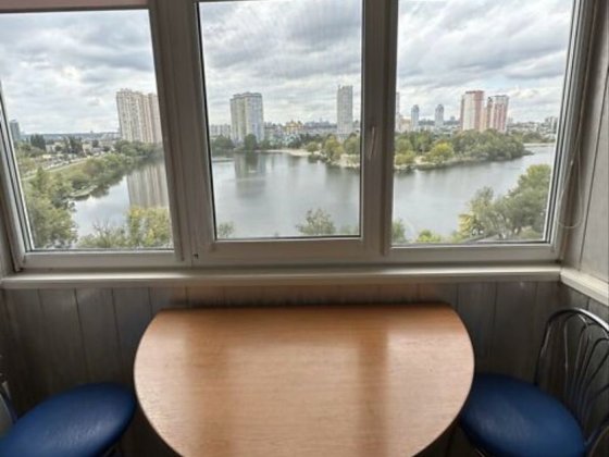 Без% продам 3 кімнатну квартиру Березняки Березняківська 30 Київ