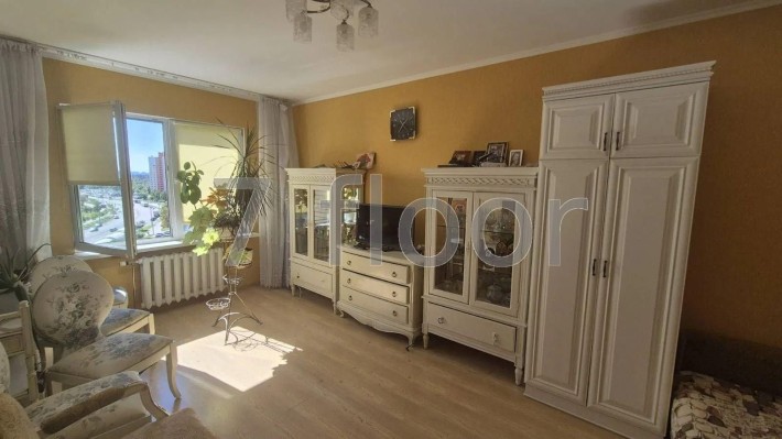 1 кімнатна квартира Милославська Бальзака ТЦ Квадрат Почайна - фото 1