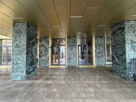 Продаж 2к квартири без ремонту на Володимирській Київ