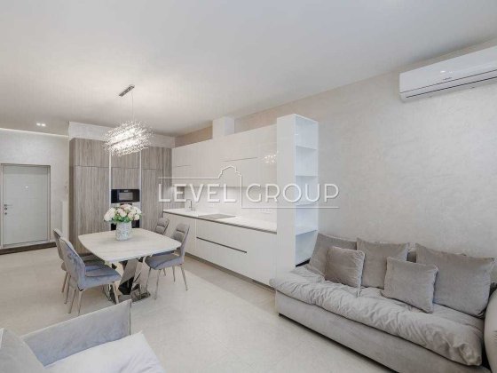 Продаж 2-х ком квартири вул. Коновальця 34-А ЖК Аристократ Печерськ Київ