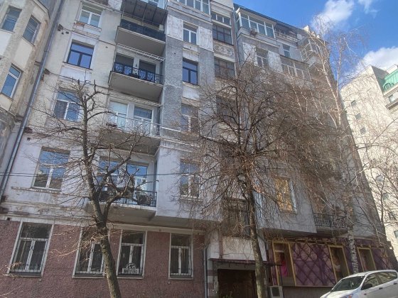 БЕЗ КОМИССИИ. Продажа 4-комнатной. Городецкого, 17/1. Царский дом