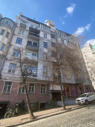 БЕЗ КОМИССИИ. Продажа 4-комнатной. Городецкого, 17/1. Царский дом - фото 1