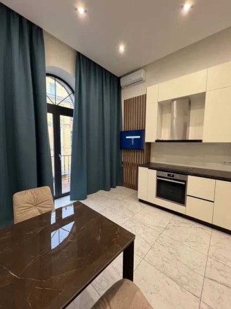 Центр Липки Ремонт 3к=62м2 Шовковична, 23 / Інститутська  Богомольця - фото 1