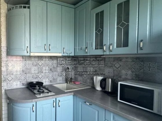 Продаж 2к квартири на Генерала Алмазова 9 Київ