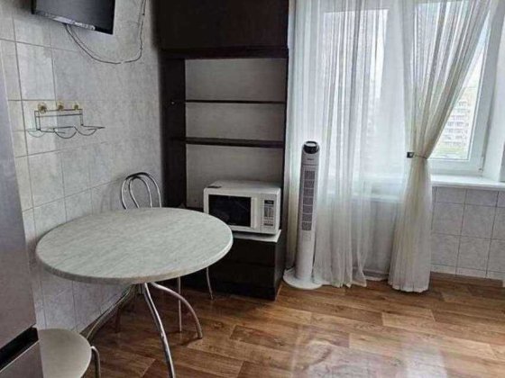 Без % Продаж 3 к. квартири Оболонський пр.34 Киев