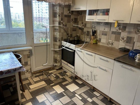 Продається квартира на Закревського 5А Троєщина Маяковського Киев