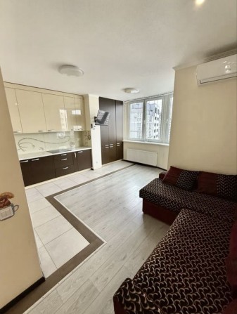 Продам 3к квартиру на Пчілки 8, Позняки - фото 1