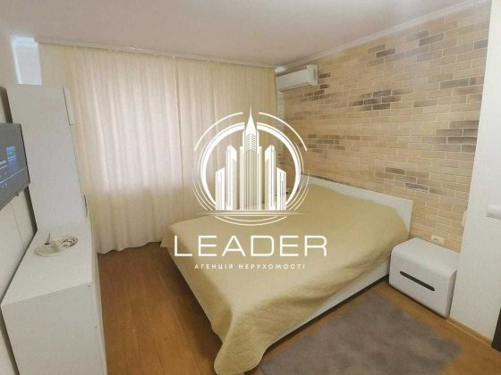 1 к. в ЖК Патриотика, Гмыри, 16, м. Позняки 9 мин. Осокорки Київ