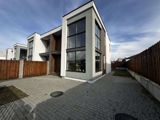 Дуплекс квартира Киев Деснянский Левый берег озеро Київ