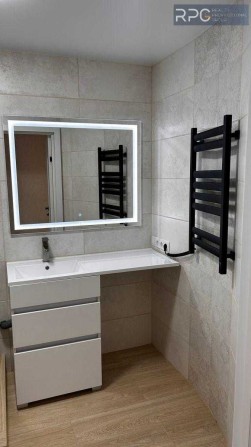 Продаж квартири біля Дарницької площі - фото 1