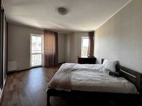 Продам 3кімнатну квартиру ЖК Кришталеві джерела Метрологічна Київ