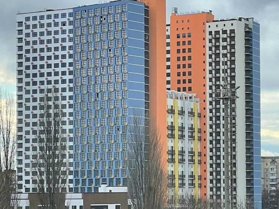 1-к. ДВОРІВНЕВА квартира в ЖК Twin House вул.Крайня 1. [ОБМІН НА АВТО] Київ