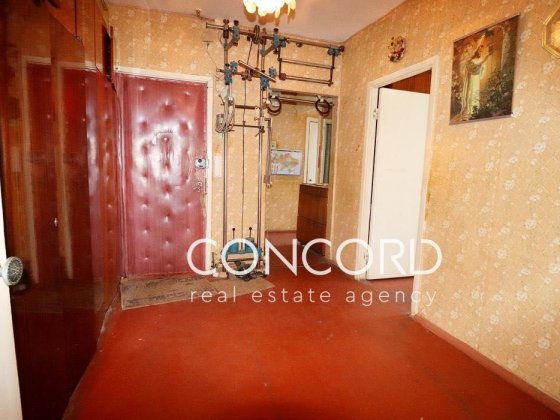 Метро Теремки. Дмитра Луценка (Крейсера "Аврора") вул., 9-А Киев