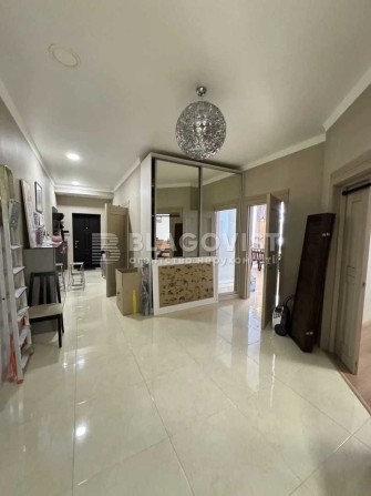 Продам чудову 3-кімнатну квартиру на ІЄвгена Коновальця 44а! - фото 1