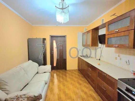 3 кімнатна квартира Милославська ТЦ Квадрат Коралл Чернігівська Киев