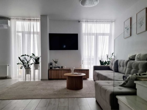 Простора! Свіжий ремонт! 3-кв ЖК Комфорт Таун, Регенераторна 4 Київ