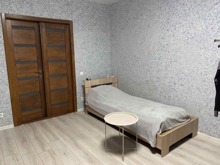 Продам 3-ох комнатную квартиру - фото 1